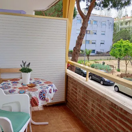Fenals 100m يوريت دي مار