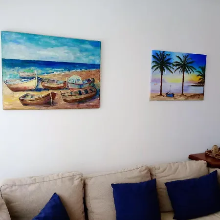 Lägenhet Fenals 100m